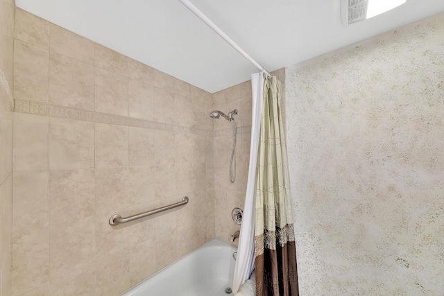 full bath featuring visible vents and shower / bath combo