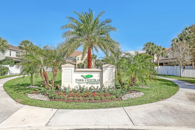 view of community / neighborhood sign