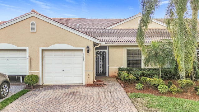 view of front of house featuring a garage