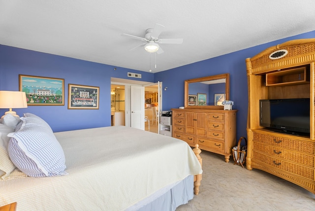 bedroom featuring ceiling fan