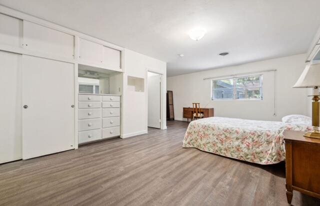 1531 Bacom Point Rd, Pahokee, FL 33476 - bedroom with wood finished floors
