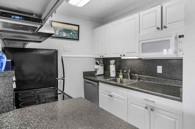 kitchen featuring stainless steel appliances, white cabinetry, sink, and ornamental molding