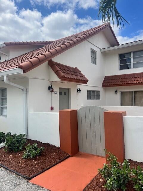 3200 Coral Springs Dr Unit 103, Coral Springs, FL 33065 - exterior space