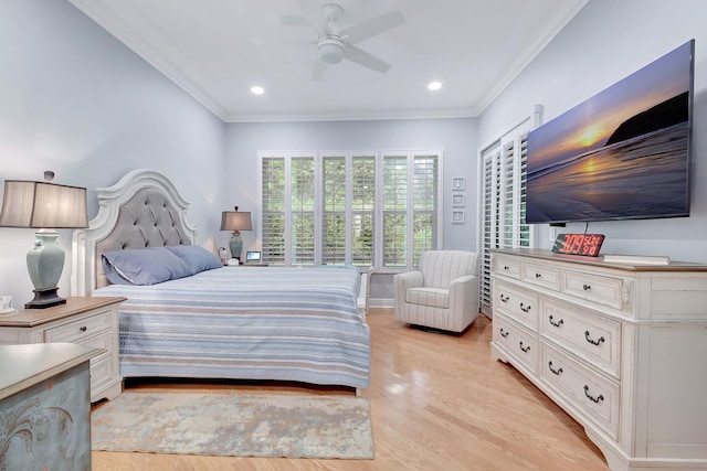 6718 Jog Palm Dr, Boynton Beach, FL 33437 - bedroom featuring crown molding, light wood-style flooring, ceiling fan, and recessed lighting
