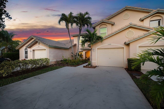 view of front of property featuring a garage