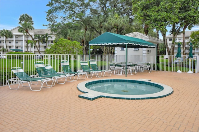 view of swimming pool