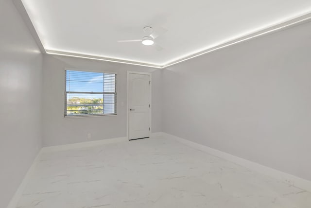 empty room with ceiling fan