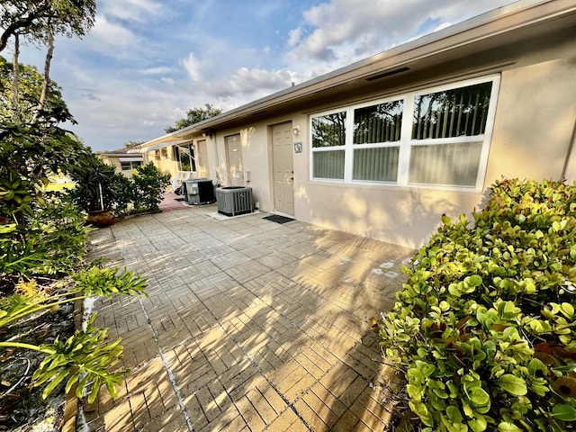 1292 High Point Pl S Unit B, Delray Beach, FL 33445 - view of patio