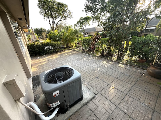 1292 High Point Pl S Unit B, Delray Beach, FL 33445 - view of patio with central AC