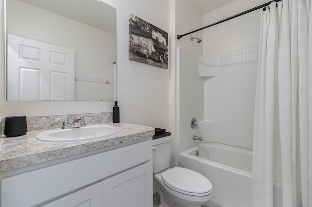 3580 Foggy Mist Rd SE, Palm Bay, FL 32909 - full bathroom with toilet, shower / bath combination with curtain, and vanity