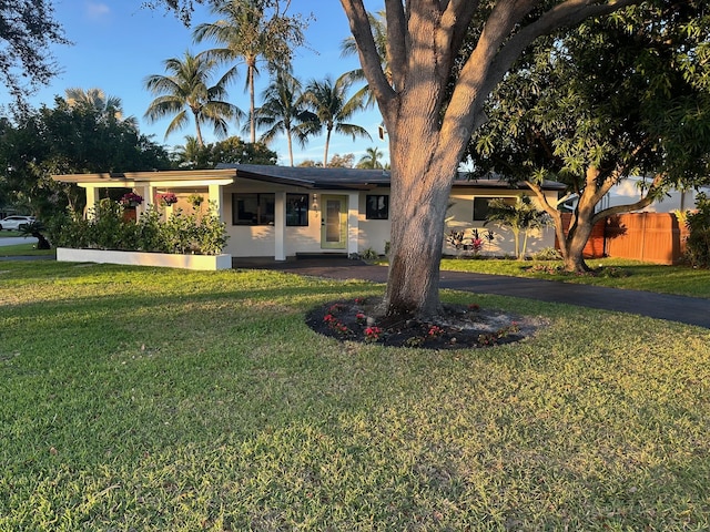 view of front of house with a front yard