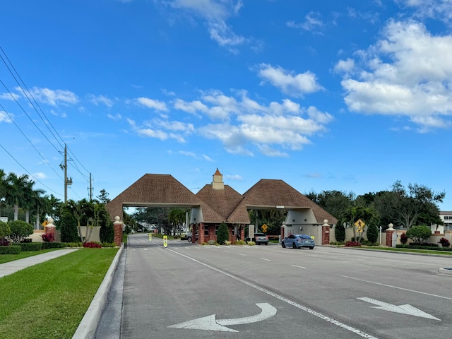 2030 Hythe B 2030, Boca Raton, FL 33434 - view of road
