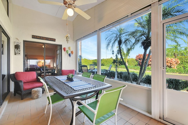 sunroom / solarium with ceiling fan