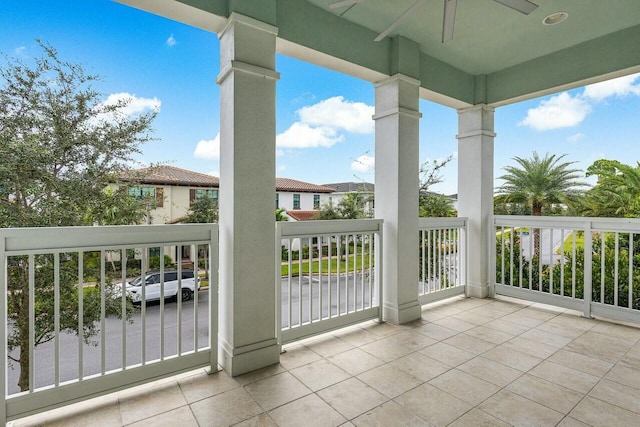 balcony featuring ceiling fan