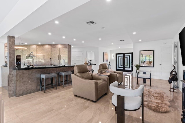 11955 N Lake Dr, Boynton Beach, FL 33436 - living room with sink
