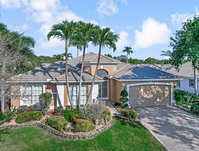 view of front of house with a garage