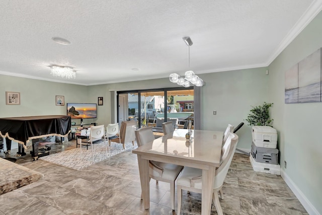 dining space with crown molding, a textured ceiling, an inviting chandelier, and baseboards