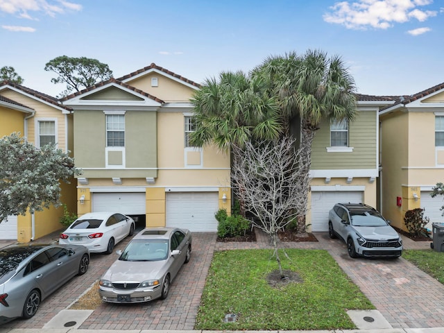 view of front of house featuring a garage