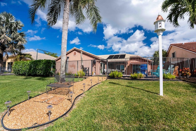 view of front of house with a front lawn