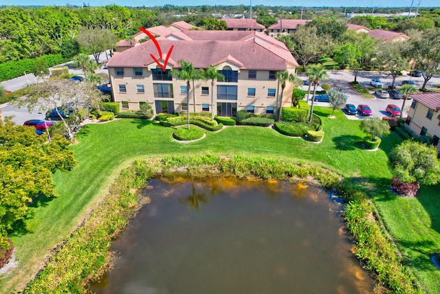 bird's eye view featuring a water view