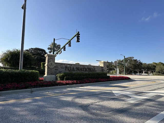 view of community / neighborhood sign