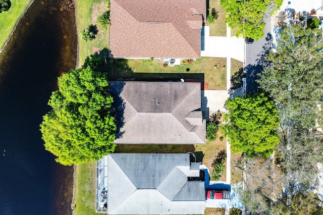 bird's eye view featuring a water view