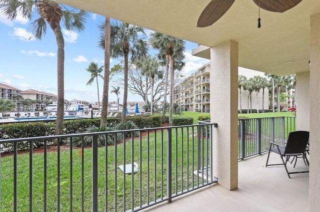 balcony featuring ceiling fan