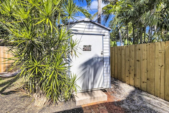 view of outbuilding