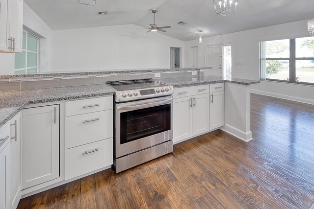 empty room featuring wood finished floors and baseboards