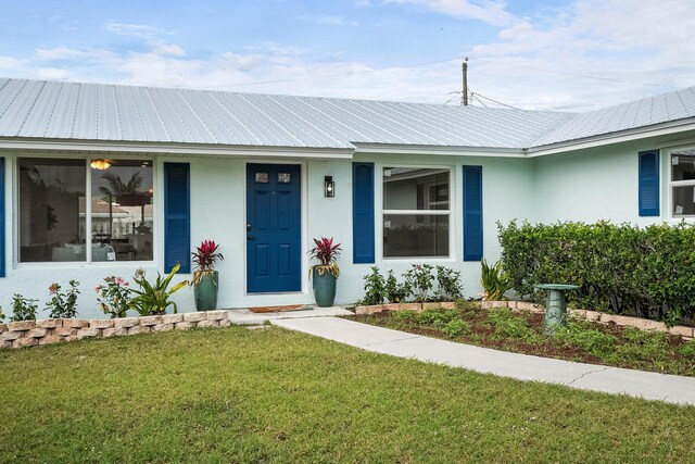 7423 SE James St, Hobe Sound, FL 33455 - dining room featuring baseboards, dark wood-type flooring, and visible vents