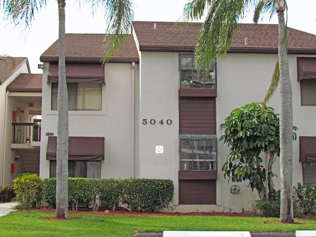 view of building exterior