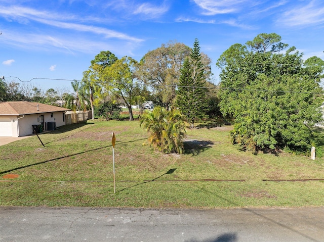 Listing photo 3 for 149 SE Fallon Dr, Port Saint Lucie FL 34983