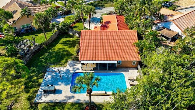 1075 E Lancewood Pl, Delray Beach, FL 33445 - view from above of property with a pool