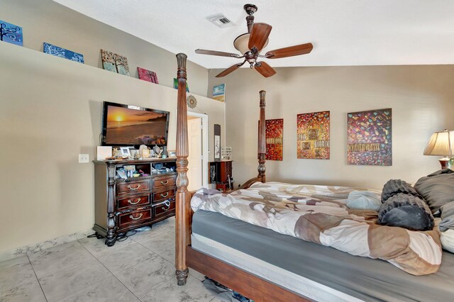 1075 E Lancewood Pl, Delray Beach, FL 33445 - bedroom featuring vaulted ceiling and ceiling fan