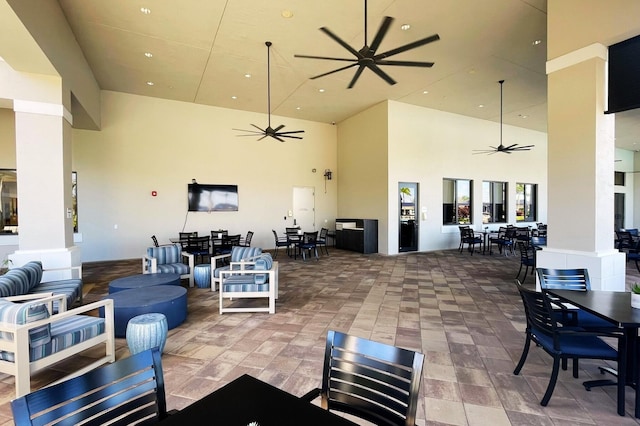 view of patio featuring ceiling fan