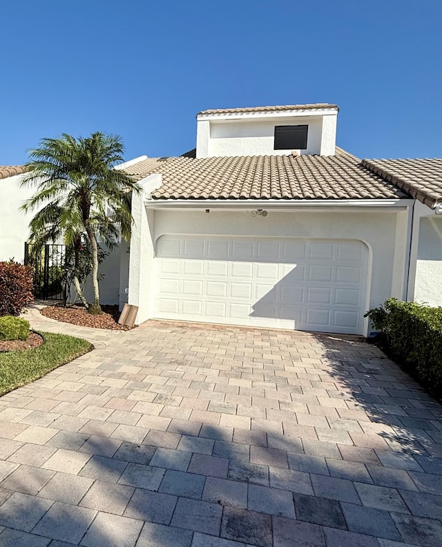 view of front of house featuring a garage