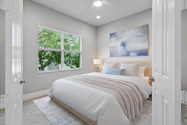 bedroom with ceiling fan