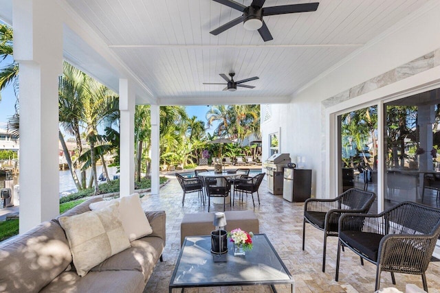 view of patio with ceiling fan, outdoor dining space, and outdoor lounge area
