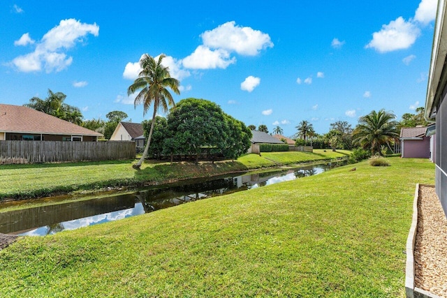 view of yard featuring a water view