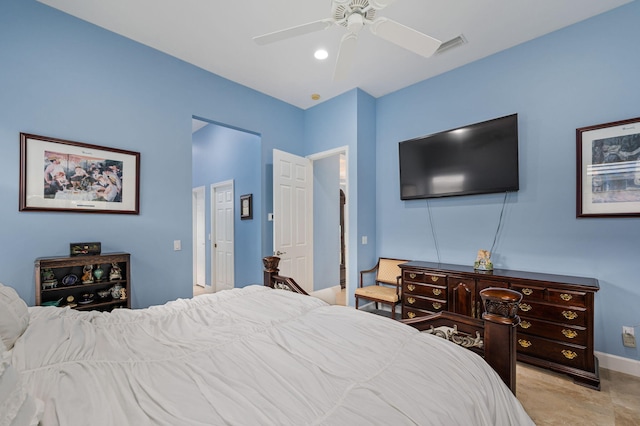 bedroom with ceiling fan