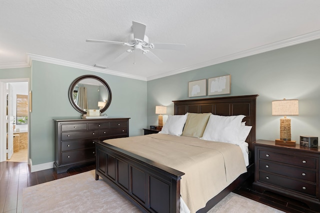 bedroom featuring ceiling fan, ornamental molding, light hardwood / wood-style floors, and a textured ceiling