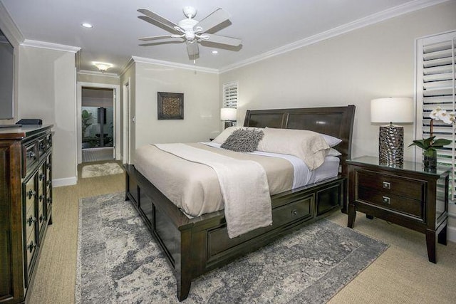 bedroom featuring ceiling fan, recessed lighting, light carpet, baseboards, and ornamental molding