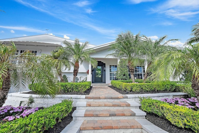 view of front of property with stucco siding