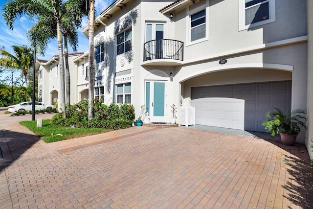 view of front of home featuring a garage