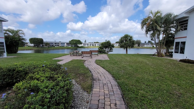 view of yard featuring a water view