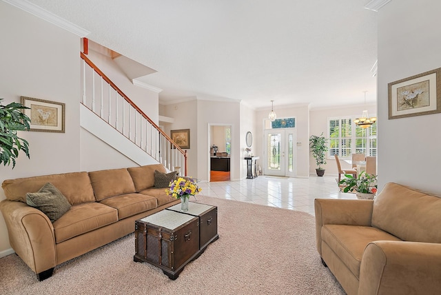 living room with crown molding, light colored carpet, and an inviting chandelier