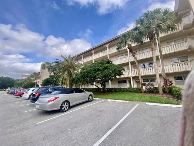 2201 Lucaya Bnd Unit M1, Coconut Creek, FL 33066 - view of uncovered parking lot
