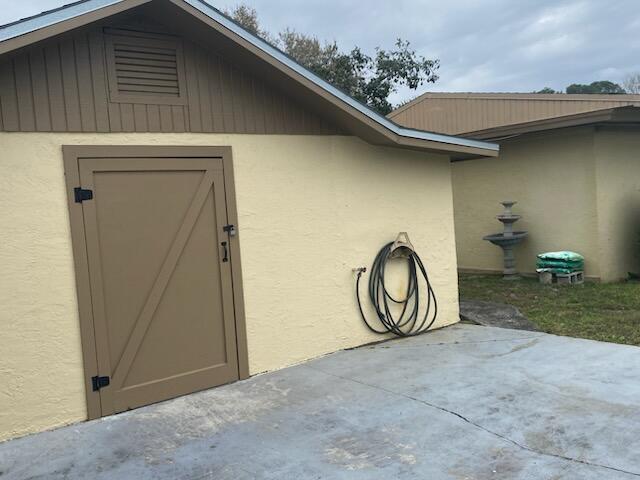 4321 Kirby Loop Rd, Fort Pierce, FL 34981