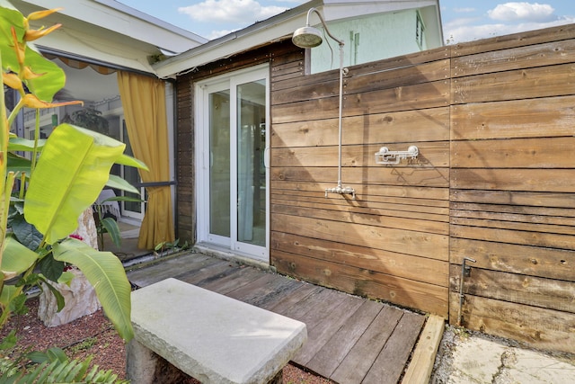 10174 Dogwood Ave, Palm Beach Gardens, FL 33410 - view of wooden terrace