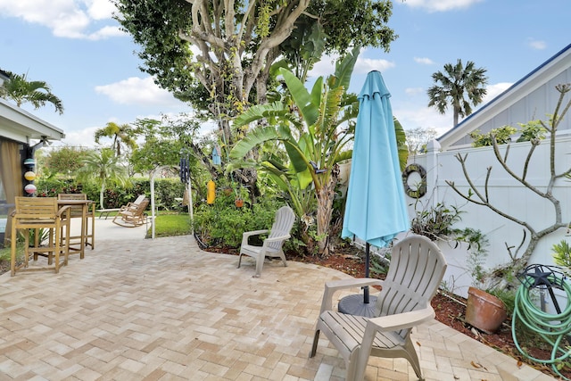 10174 Dogwood Ave, Palm Beach Gardens, FL 33410 - view of patio
